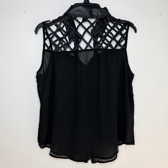 Fun & Flirt Black Sleeveless Faux Leather Button Down Top Blouse, Large, NWT - Picture 2 of 4